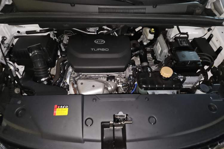 Used Wuling Jiachen 2022 1.5T CVT Deluxe Flagship Edition Engine Bay
