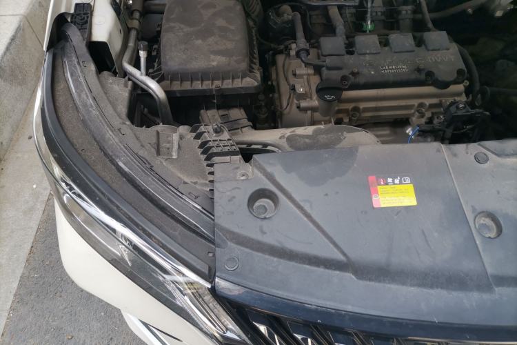 Used Wuling Jiachen 2022 1.5L Manual Comfort Edition Engine Bay Right
