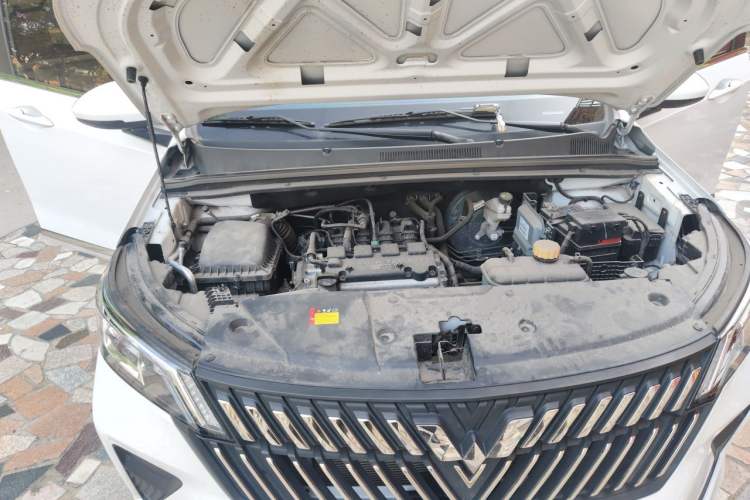 Used Wuling Jiachen 2022 1.5L Manual Enjoyment Elite Model Engine Bay Right