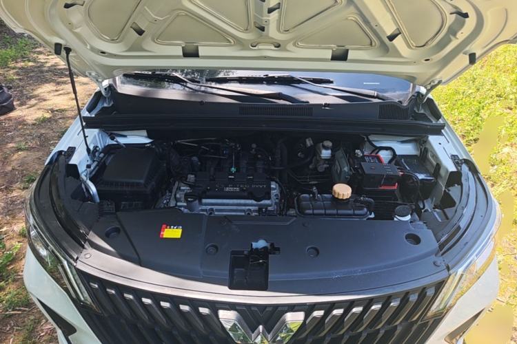 Used Wuling Jiachen 2022 1.5L Manual Enjoyment Elite Model Engine Bay