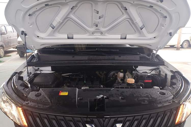 Used Wuling Jiachen 2022 1.5L Manual Enjoyment Elite Model Engine Bay