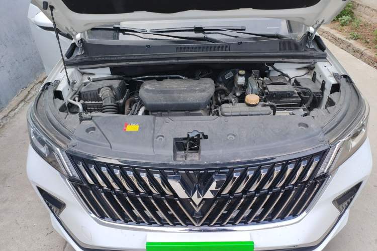 Used Wuling Jiachen 2022 1.5T CVT Smart Luxury Version Engine Bay