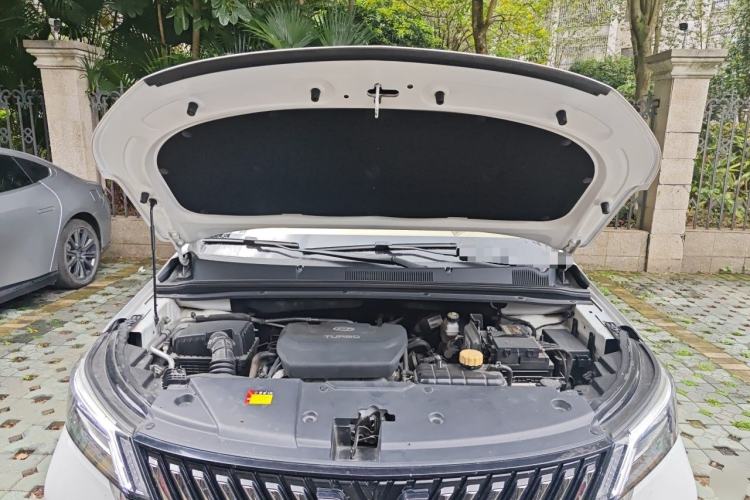 Used Wuling Jiachen 2022 1.5T CVT Deluxe Flagship Edition Engine Bay