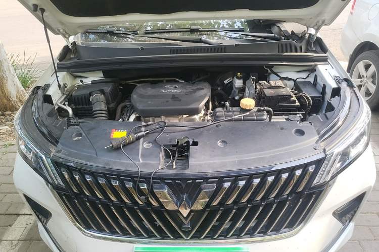 Used Wuling Jiachen 2022 1.5T CVT Smart Luxury Version Engine Bay