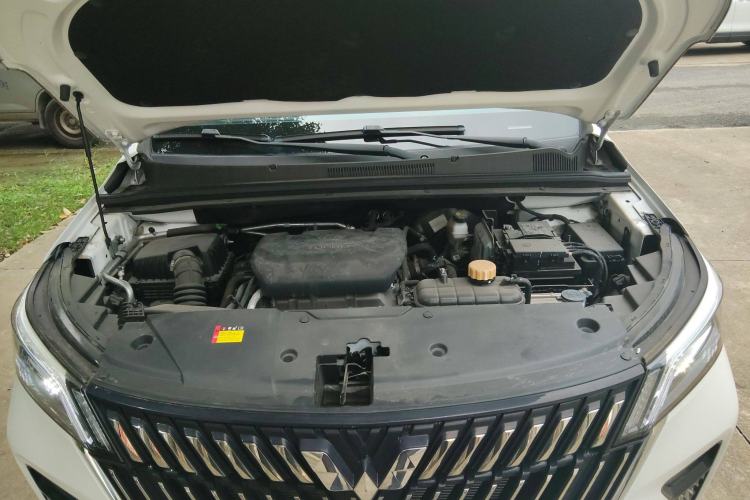 Used Wuling Jiachen 2022 1.5T CVT Deluxe Flagship Edition Engine Bay