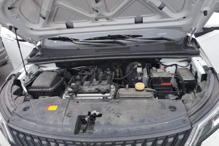 Used Wuling Jiachen 2022 1.5L Manual Enjoyment Elite Model Engine Bay