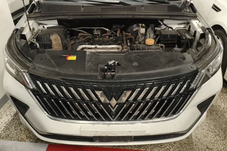 Used Wuling Jiachen 2022 1.5T Manual Comfort & Dynamic Version Engine Bay