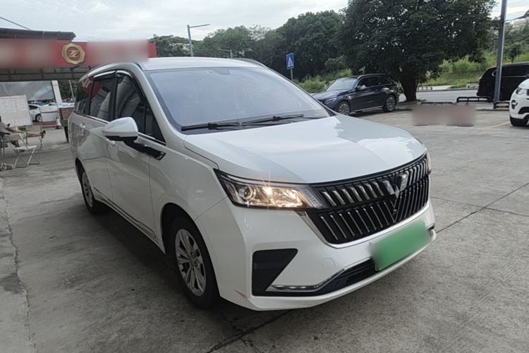 Used Wuling Jiachen 2022 1.5T Manual Comfort & Dynamic Version Exterior 1