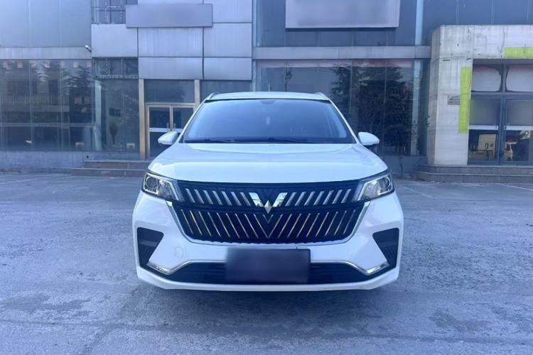 Used Wuling Jiachen 2022 1.5T Manual Comfort & Dynamic Version Exterior 1