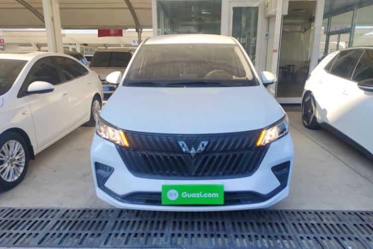 Used Wuling Jiachen 2022 1.5L Manual Enjoyment Elite Model Exterior 1