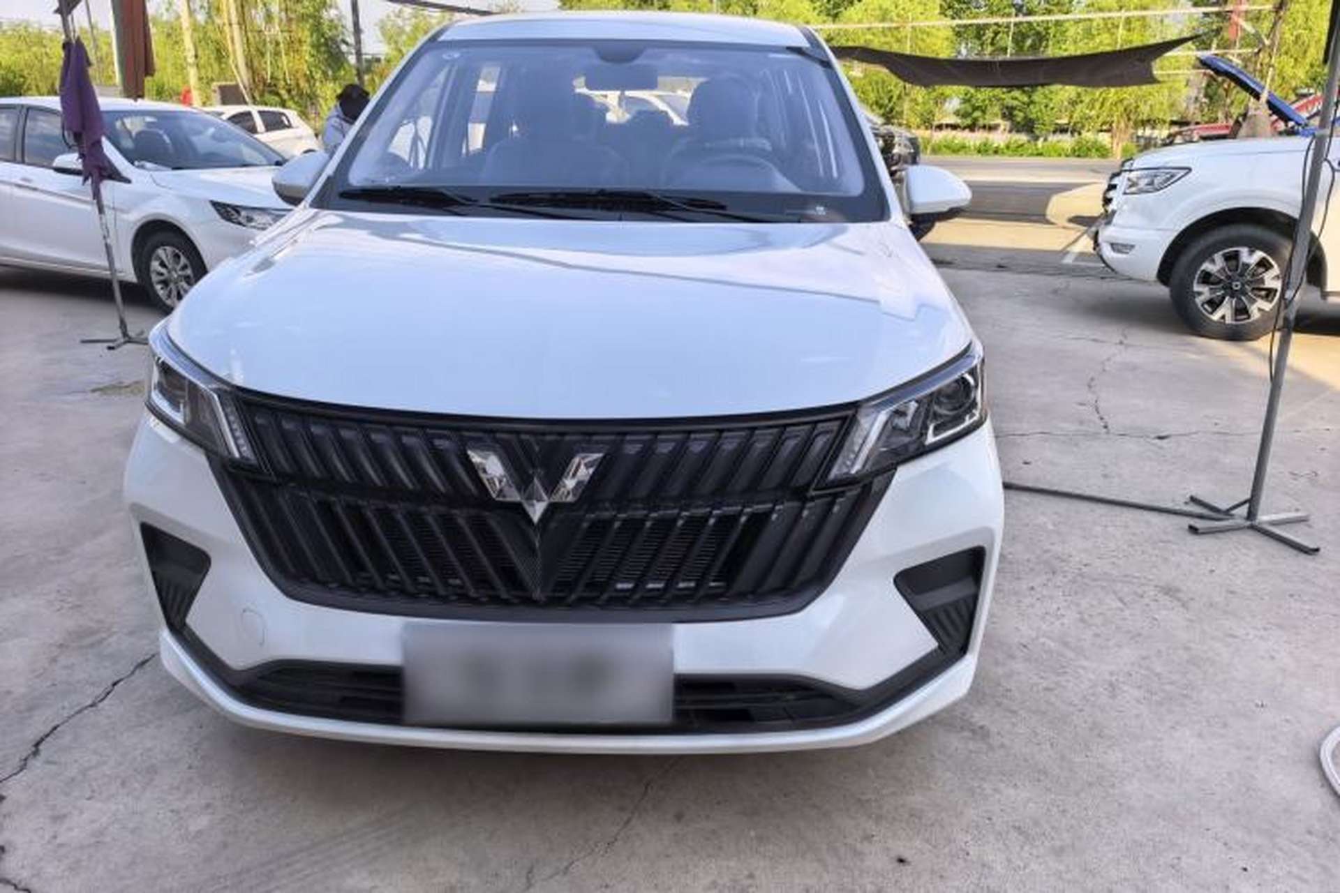 Used Wuling Jiachen 2022 1.5L Manual Enjoyment Elite Model Exterior 1