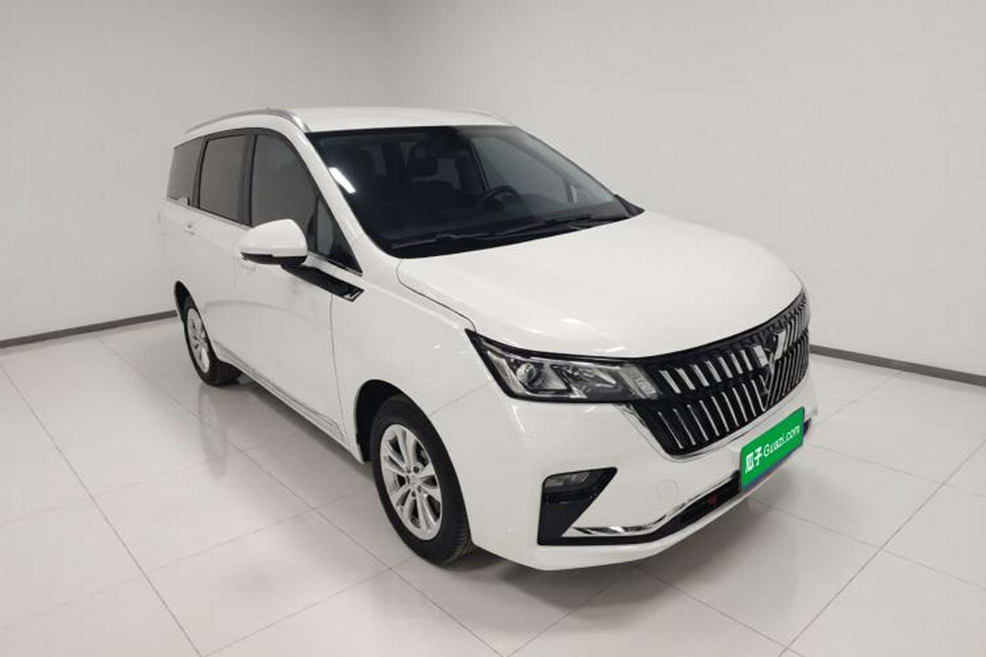 Used Wuling Jiachen 2022 1.5T CVT Smart Luxury Version Exterior 1
