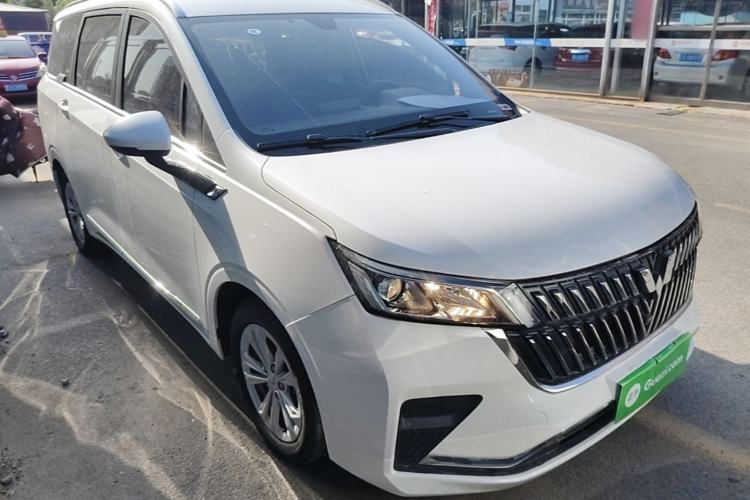 Used Wuling Jiachen 2022 1.5T Manual Light Enjoyment Dynamic Version Exterior 1