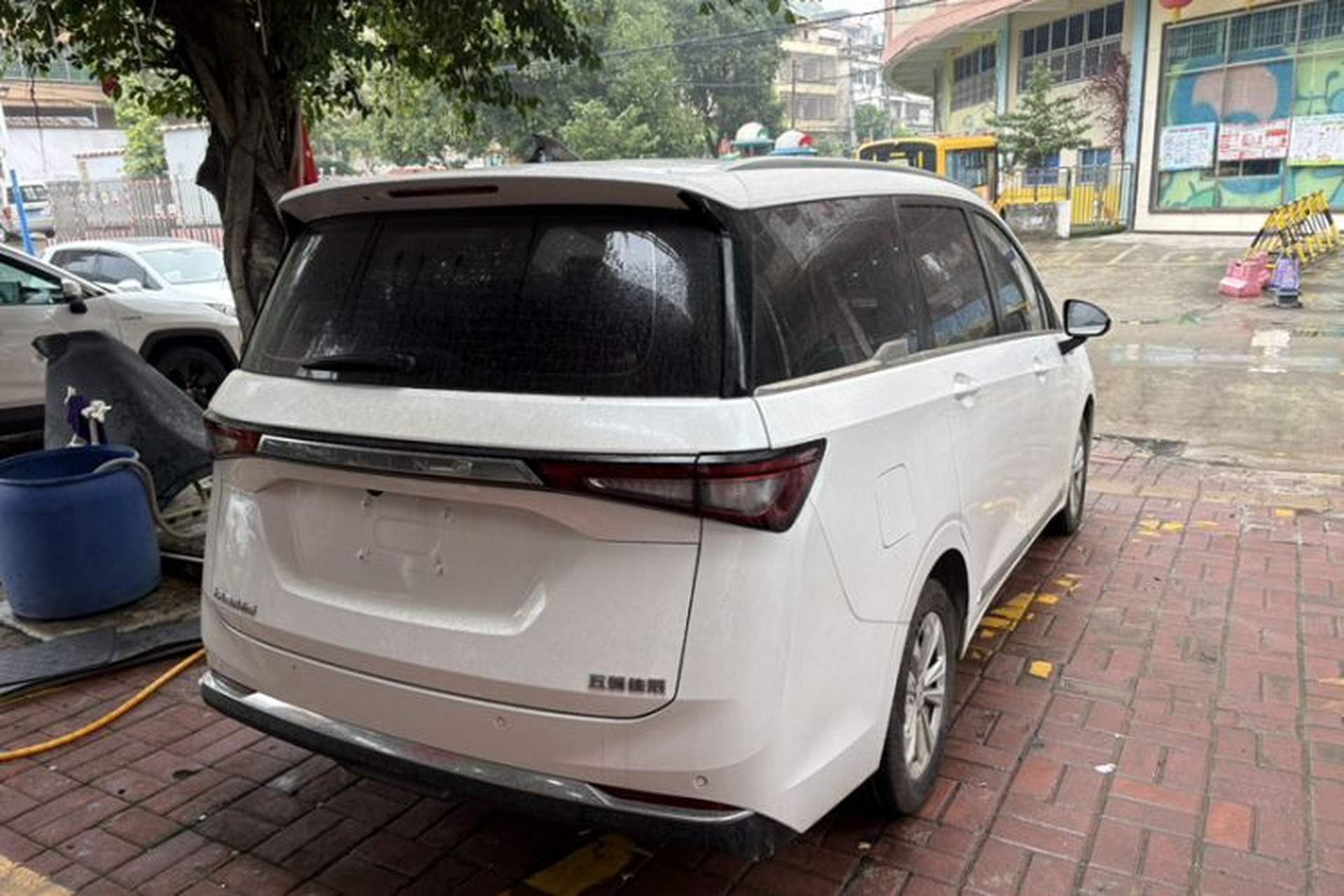 Used Wuling Jiachen 2022 1.5T CVT Smart Luxury Version Exterior 2