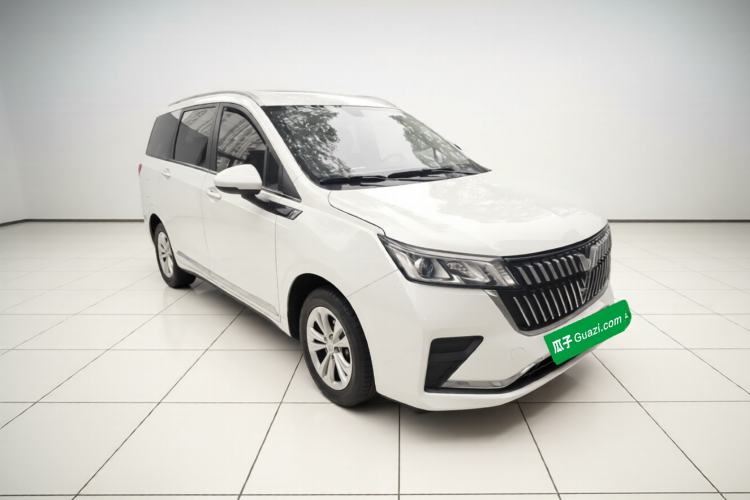 Used Wuling Jiachen 2022 1.5L Manual Light Comfort Edition Exterior 2