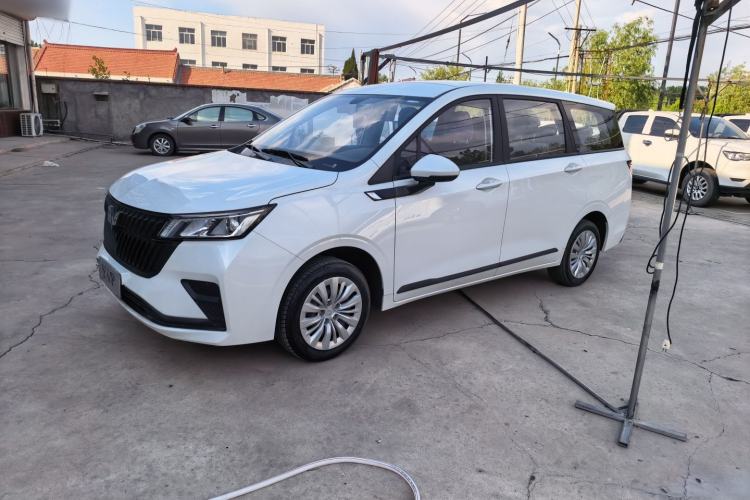 Used Wuling Jiachen 2022 1.5L Manual Enjoyment Elite Model Exterior 2