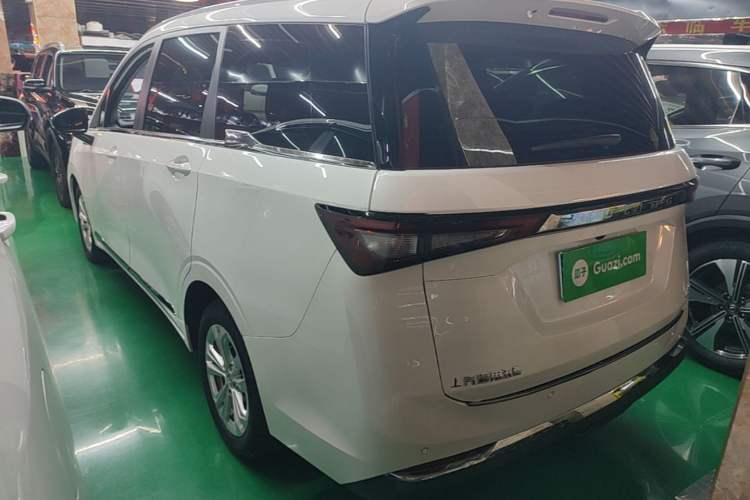 Used Wuling Jiachen 2022 1.5T CVT Smart Luxury Version Exterior 2