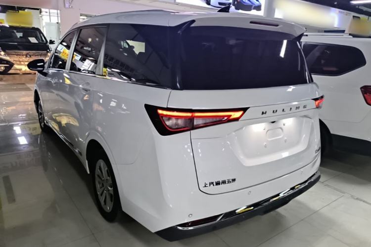 Used Wuling Jiachen 2022 1.5L Manual Comfort Edition Exterior 2