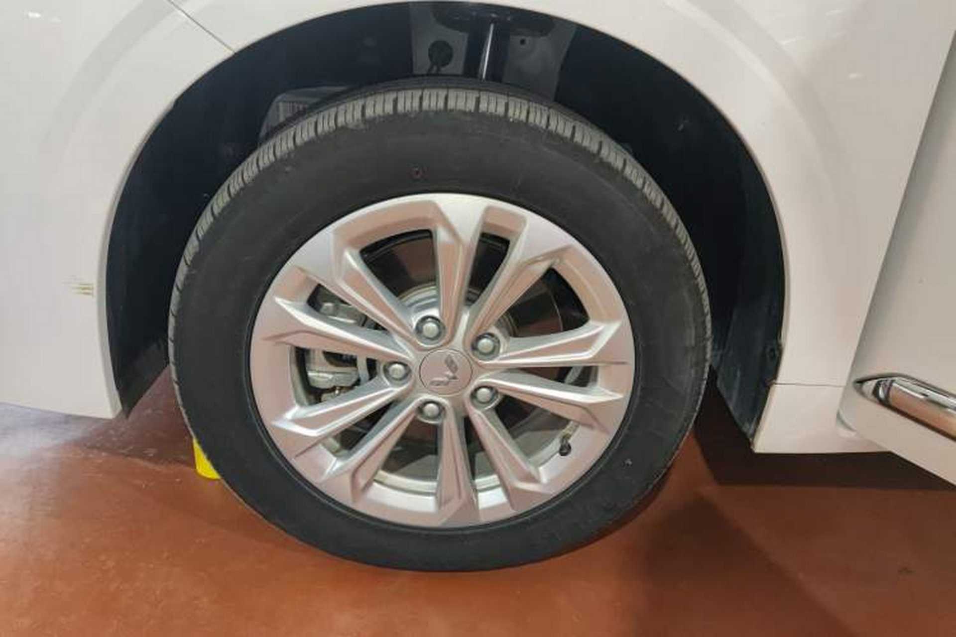 Used Wuling Jiachen 2022 1.5T CVT Smart Luxury Version Exterior 2