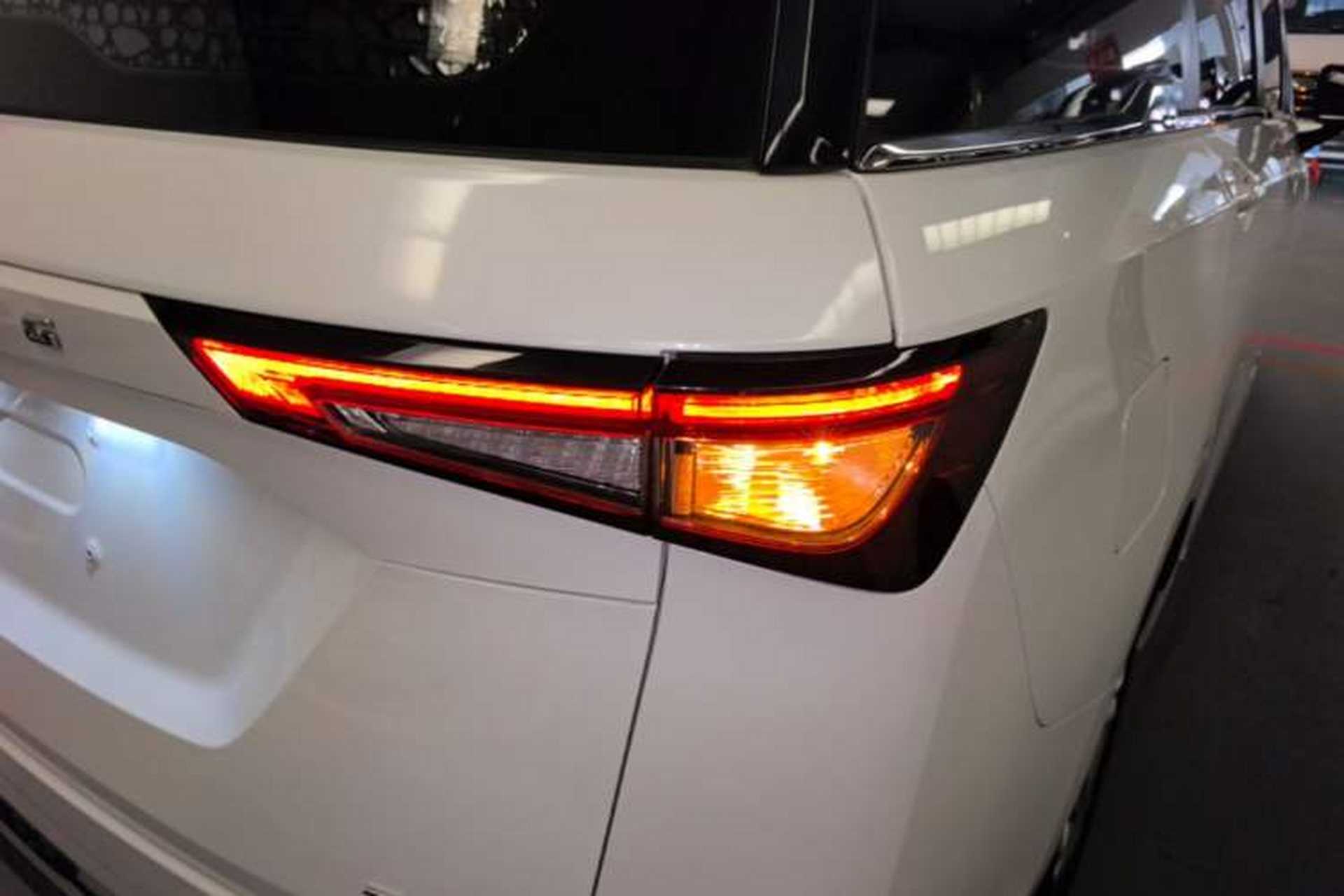 Used Wuling Jiachen 2022 1.5L Manual Light Comfort Edition Exterior 3