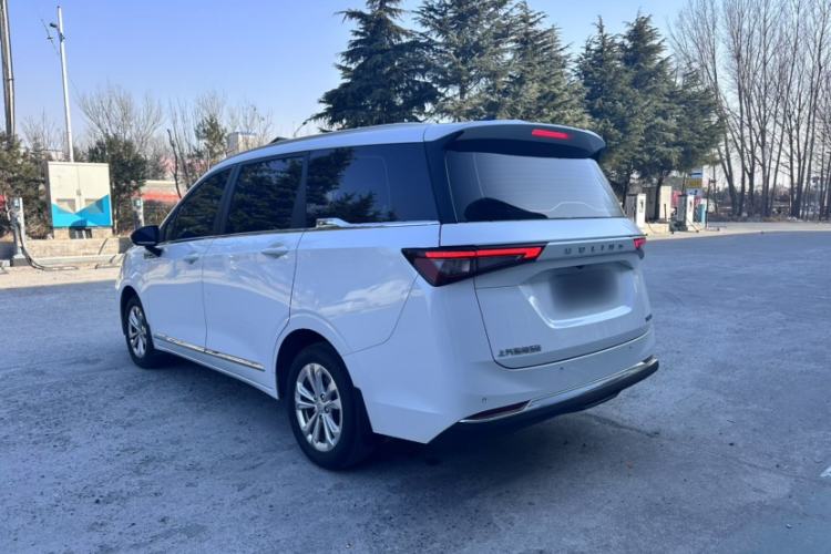 Used Wuling Jiachen 2022 1.5T Manual Comfort & Dynamic Version Exterior 4
