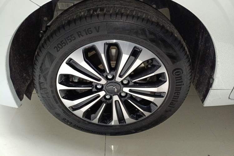 Used Wuling Jiachen 2022 1.5T CVT Deluxe Flagship Edition Exterior 4