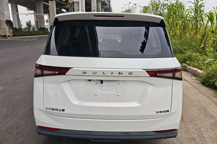 Used Wuling Jiachen 2022 1.5L Manual Enjoyment Elite Model Exterior 4