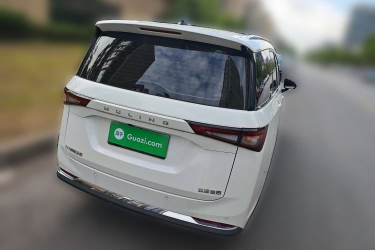 Used Wuling Jiachen 2022 1.5L Manual Comfort Edition Exterior 5