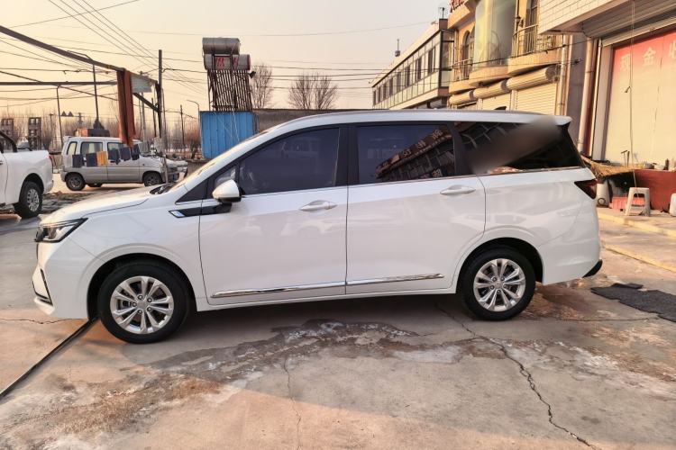 Used Wuling Jiachen 2022 1.5T CVT Smart Luxury Version Exterior 5