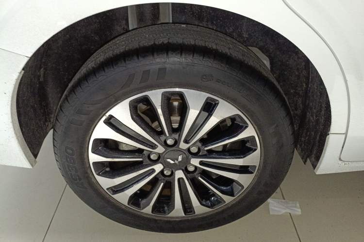 Used Wuling Jiachen 2022 1.5T CVT Deluxe Flagship Edition Exterior 5