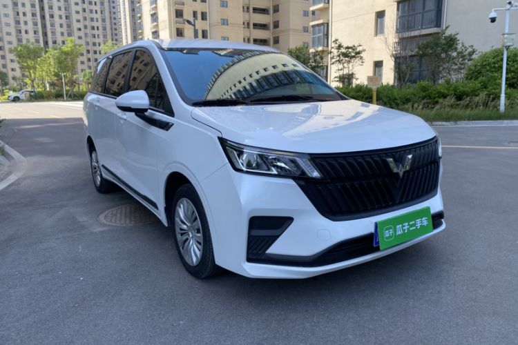 Used Wuling Jiachen 2022 1.5L Manual Enjoyment Elite Model Exterior 5