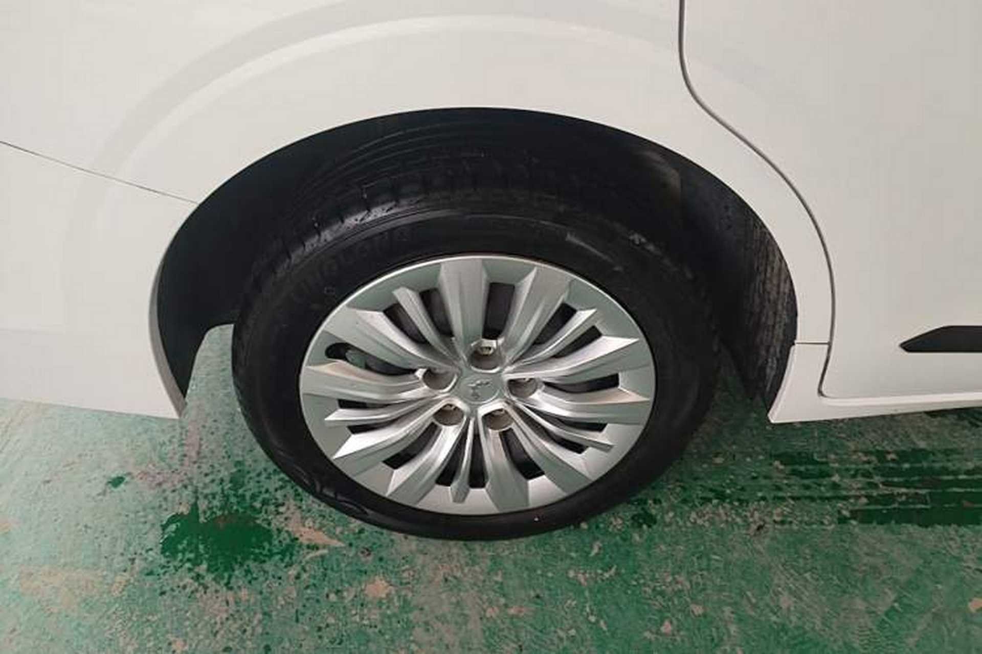 Used Wuling Jiachen 2022 1.5L Manual Enjoyment Elite Model Exterior 5