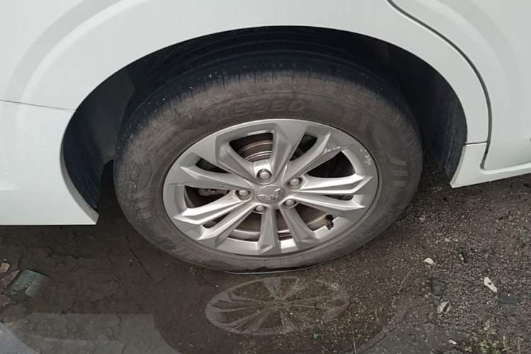 Used Wuling Jiachen 2022 1.5T CVT Smart Luxury Version Exterior 5