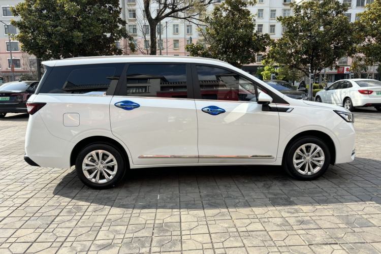 Used Wuling Jiachen 2022 1.5T CVT Smart Luxury Version Exterior 5