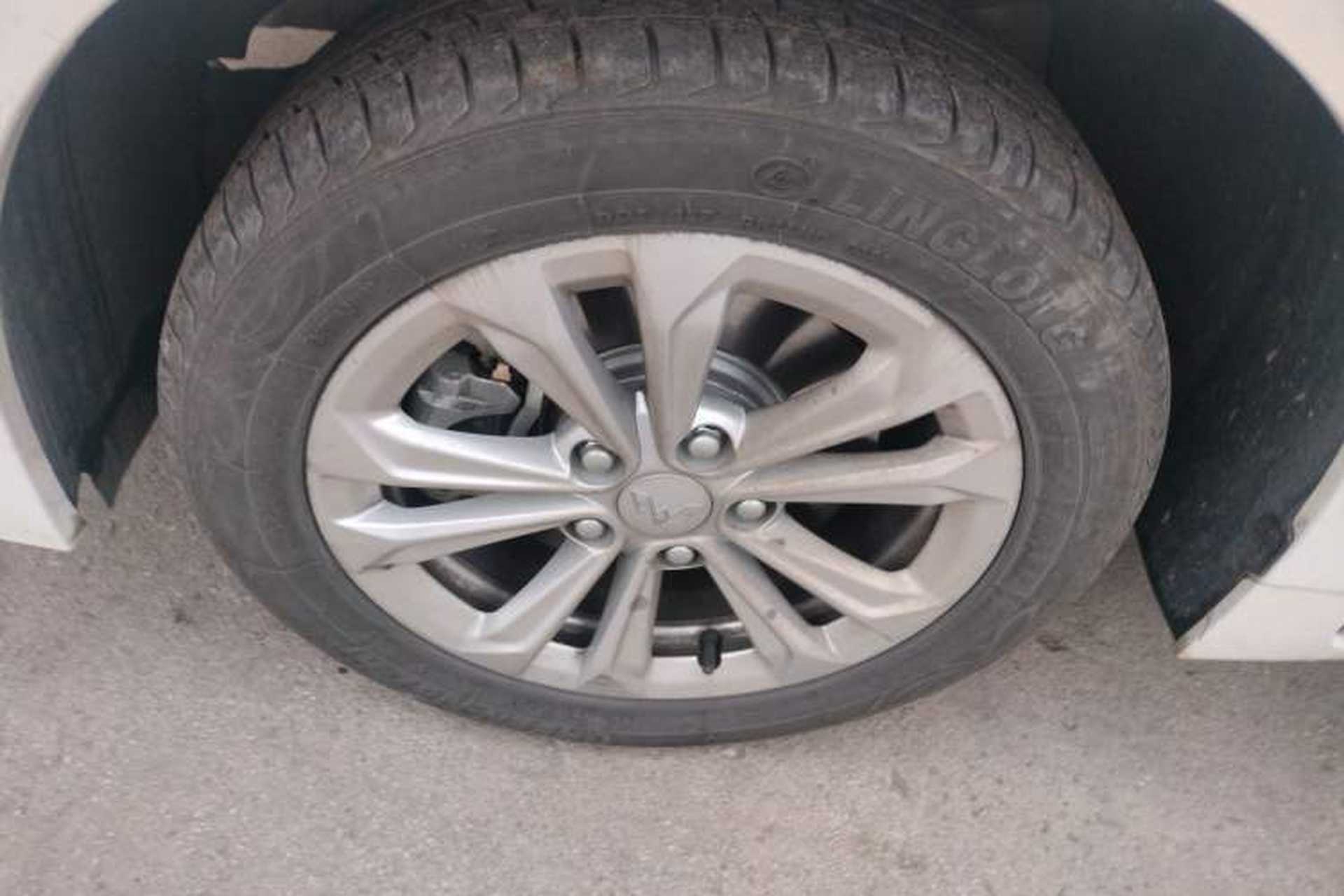 Used Wuling Jiachen 2022 1.5L Manual Comfort Edition Exterior 7
