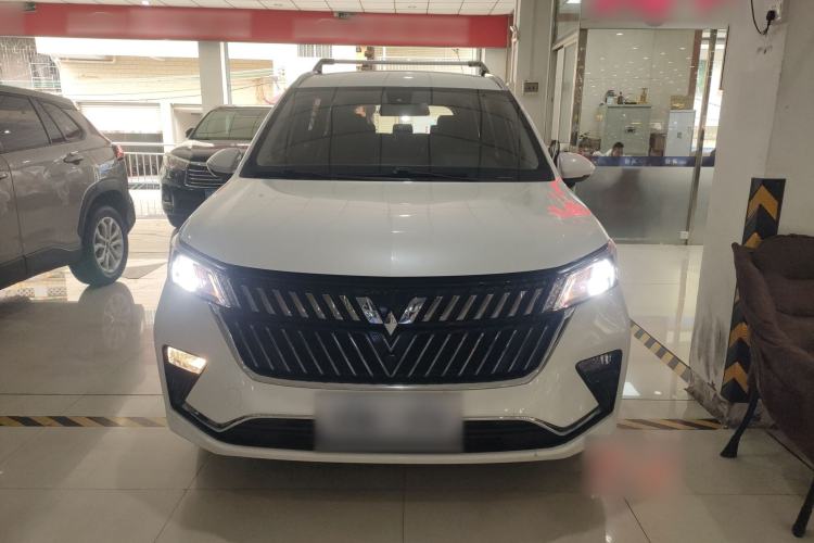 Used Wuling Jiachen 2022 1.5T CVT Smart Luxury Version Front
