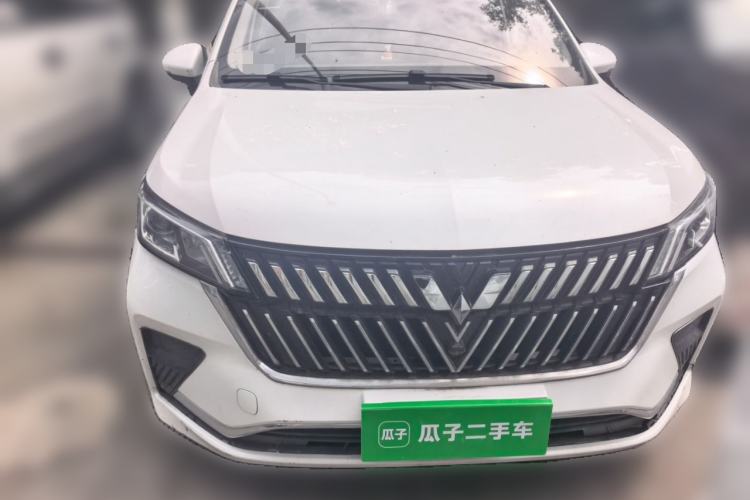 Used Wuling Jiachen 2022 1.5L Manual Light Comfort Edition Front