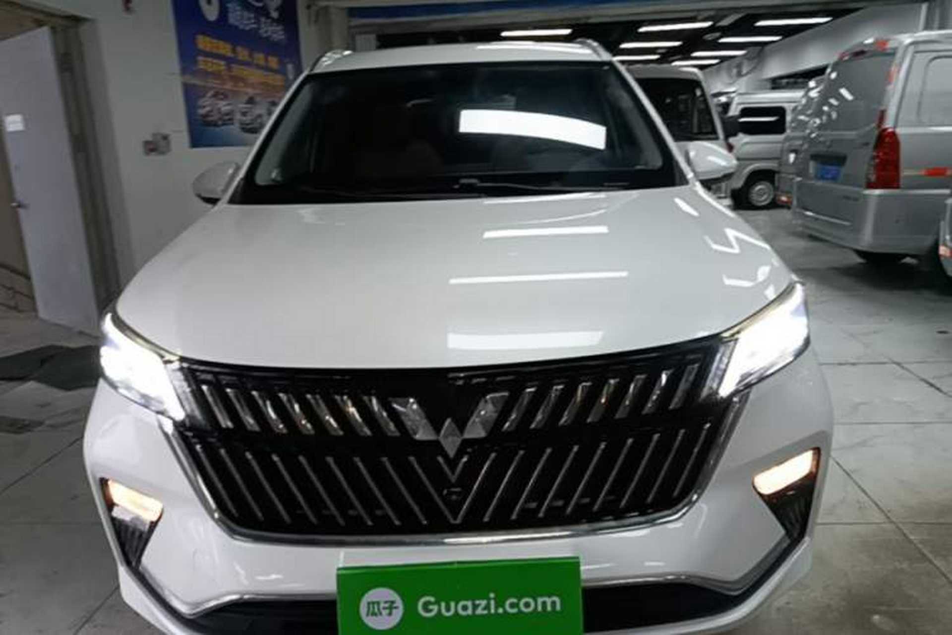 Used Wuling Jiachen 2022 1.5T CVT Deluxe Flagship Edition Front