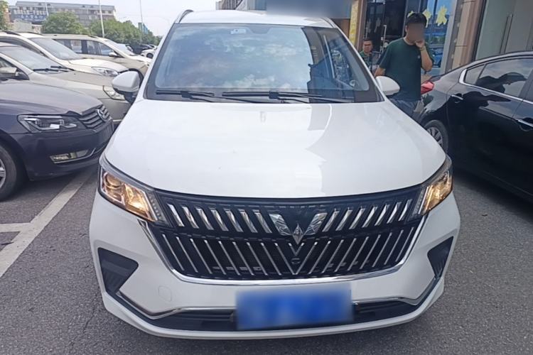 Used Wuling Jiachen 2022 1.5L Manual Light Comfort Edition Front