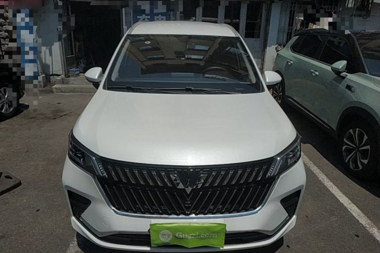 Used Wuling Jiachen 2022 1.5T Manual Comfort & Dynamic Version Front