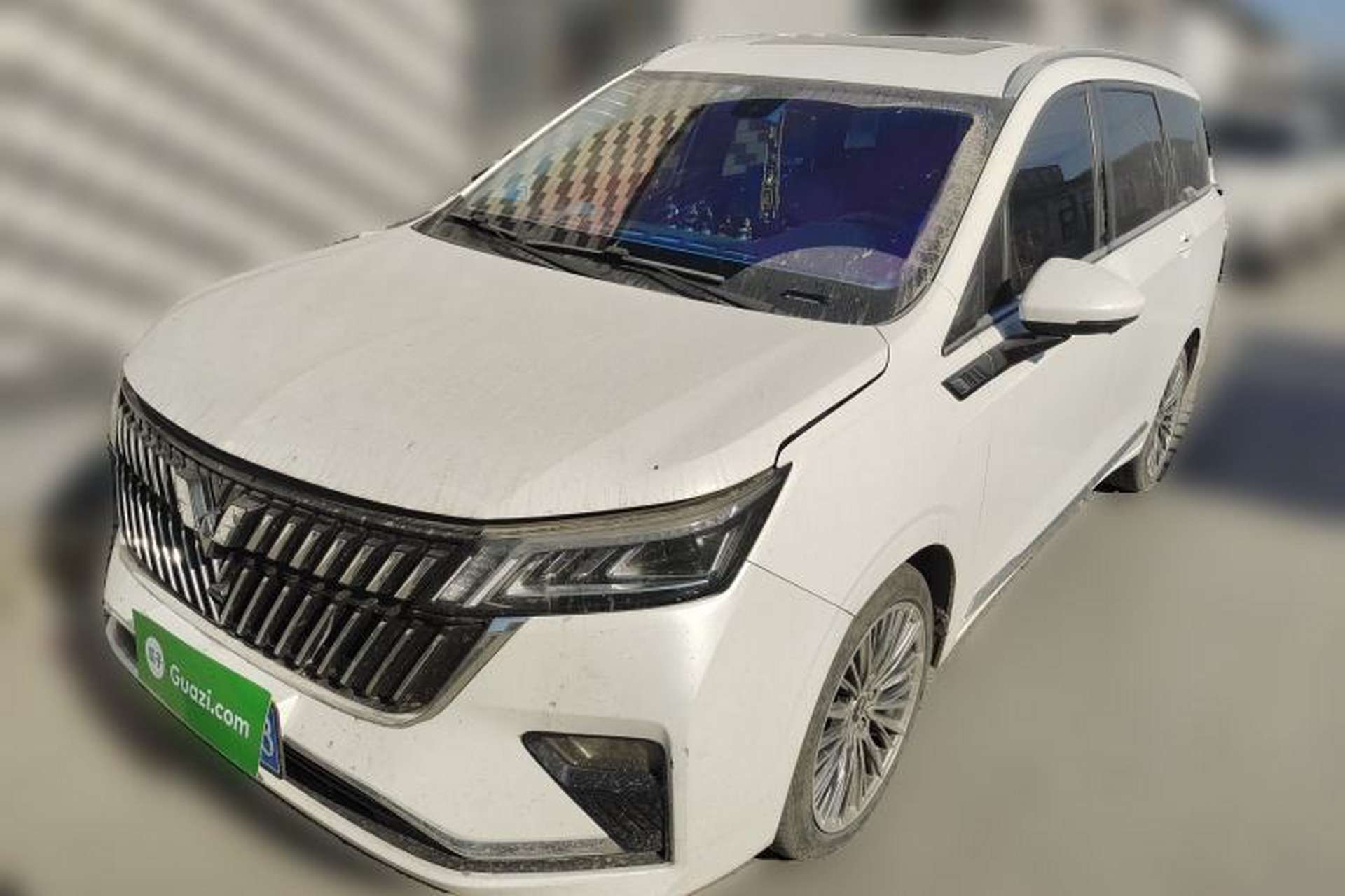 Used Wuling Jiachen 2022 1.5T CVT Deluxe Flagship Edition Front Left 45 Deg