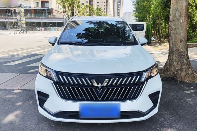 Used Wuling Jiachen 2022 1.5L Manual Light Comfort Edition Front