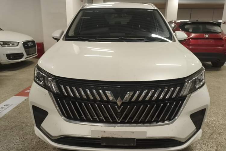 Used Wuling Jiachen 2022 1.5T Manual Comfort & Dynamic Version Front