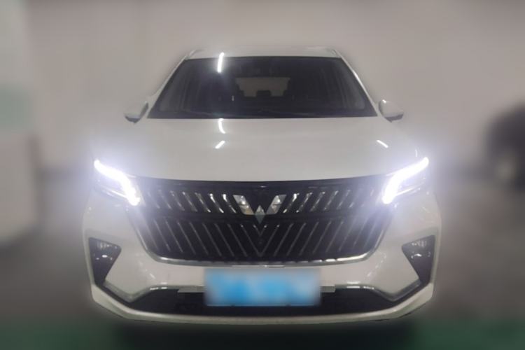 Used Wuling Jiachen 2022 1.5T CVT Deluxe Flagship Edition Front