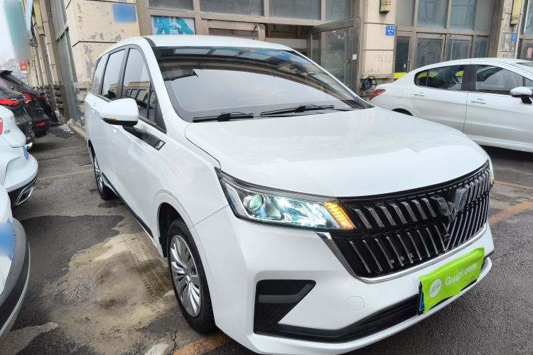 Used Wuling Jiachen 2022 1.5L Manual Enjoyment Elite Model Front Right 45 Deg