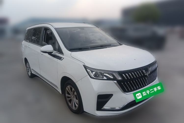 Used Wuling Jiachen 2022 1.5L Manual Comfort Edition Front Right 45 Deg