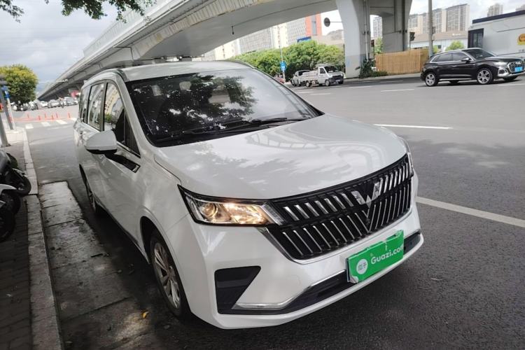 Used Wuling Jiachen 2022 1.5L Manual Comfort Edition Front Right 45 Deg