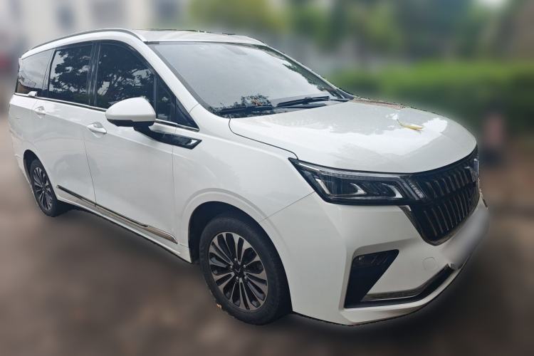Used Wuling Jiachen 2022 1.5T CVT Deluxe Flagship Edition Front Right 45 Deg