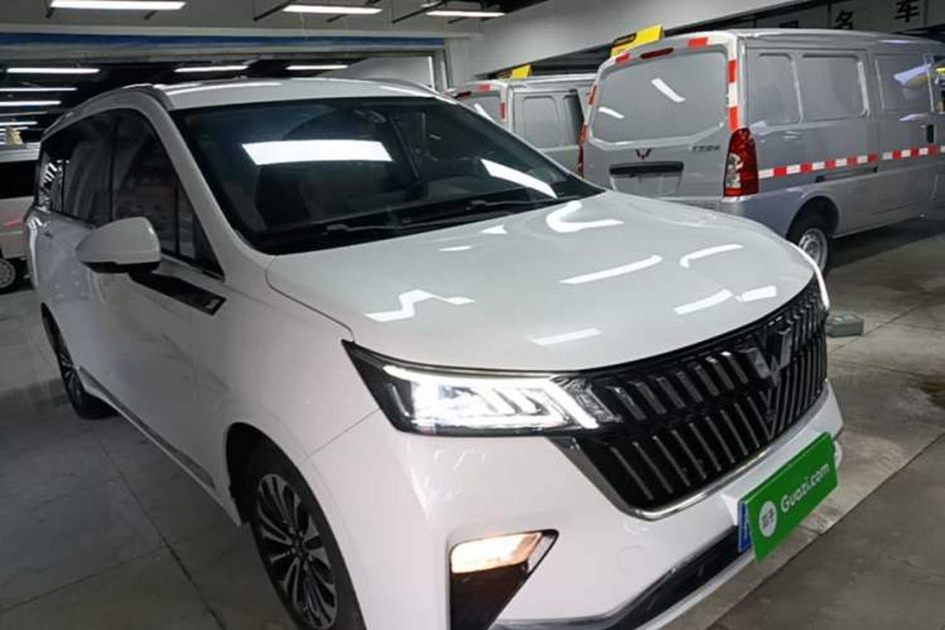 Used Wuling Jiachen 2022 1.5T CVT Deluxe Flagship Edition Front Right 45 Deg