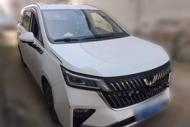 Used Wuling Jiachen 2022 1.5T CVT Deluxe Flagship Edition Front Right 45 Deg